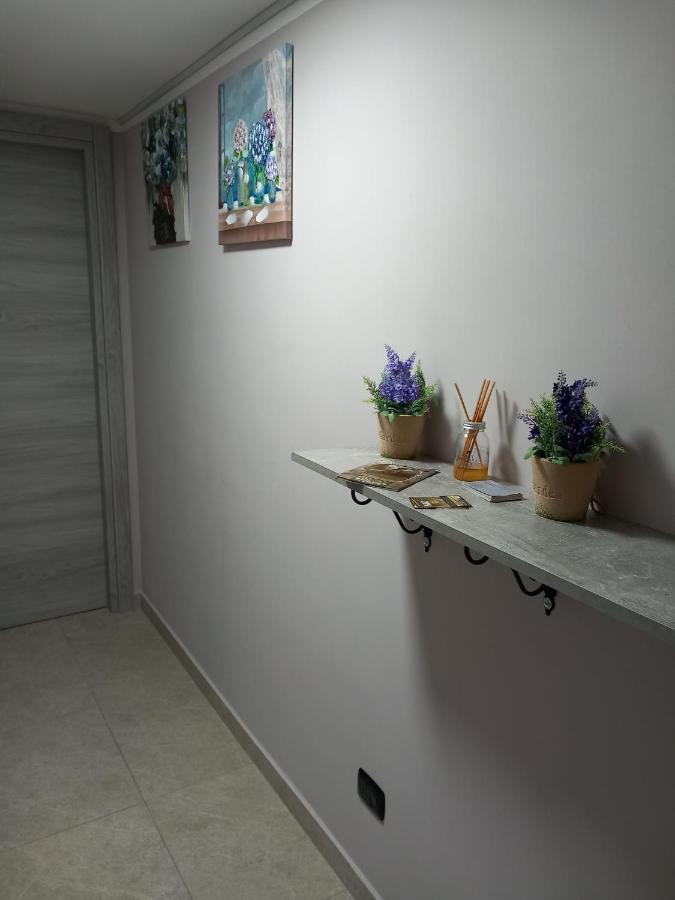 Greth House * Napoli